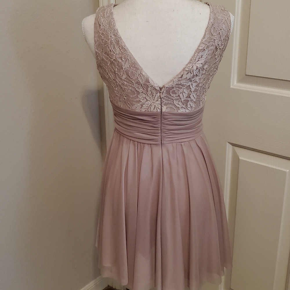 Semi-Formal dress - Picture 7 of 9